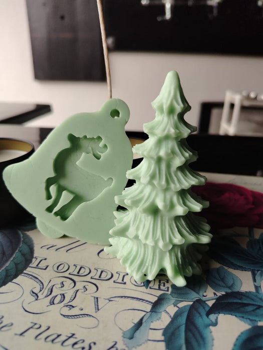 Hand-Poured Soy Candles – Vanilla, Champagne & Rose, Decorative Bubble & World Candles (Artisan Candle Collection)